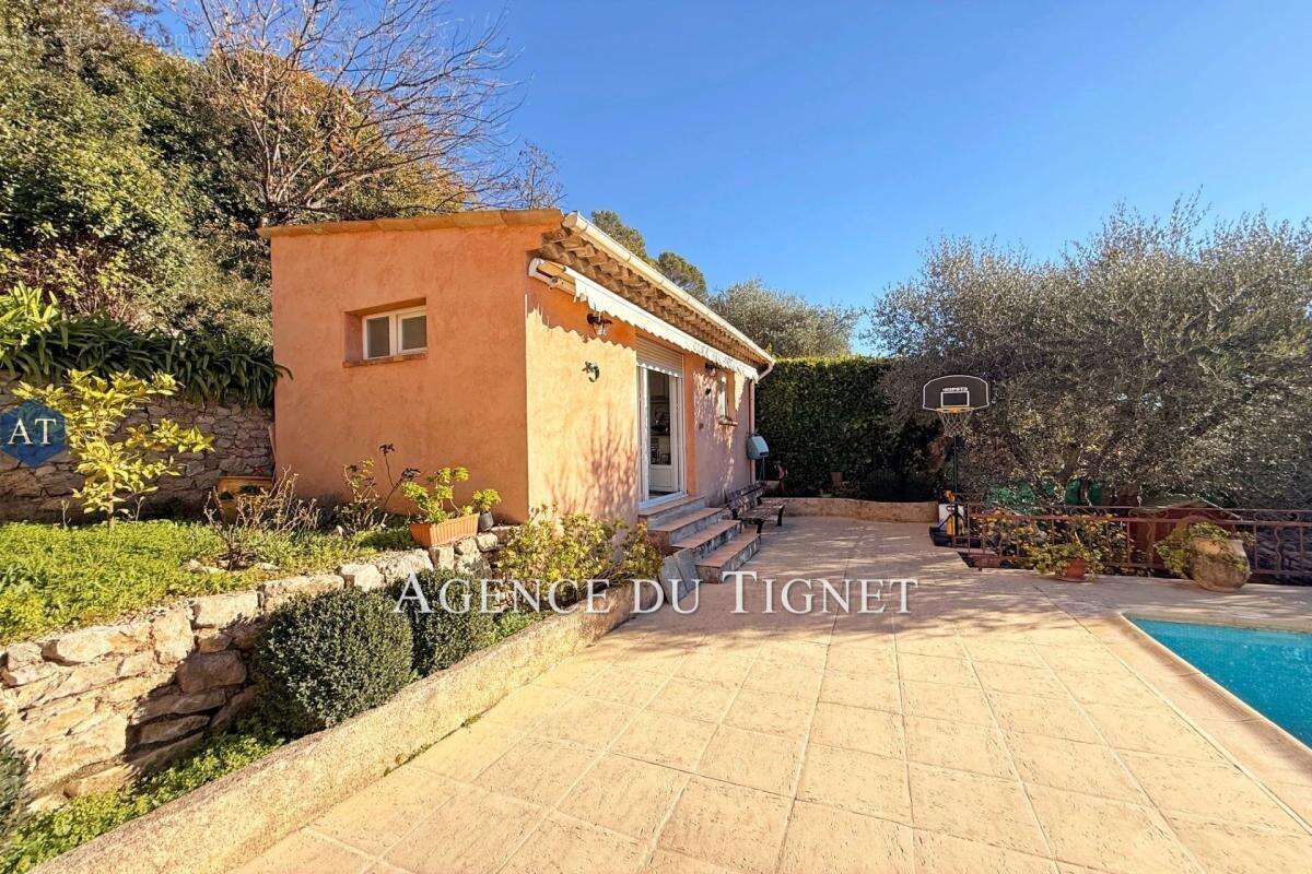 Maison à PEYMEINADE