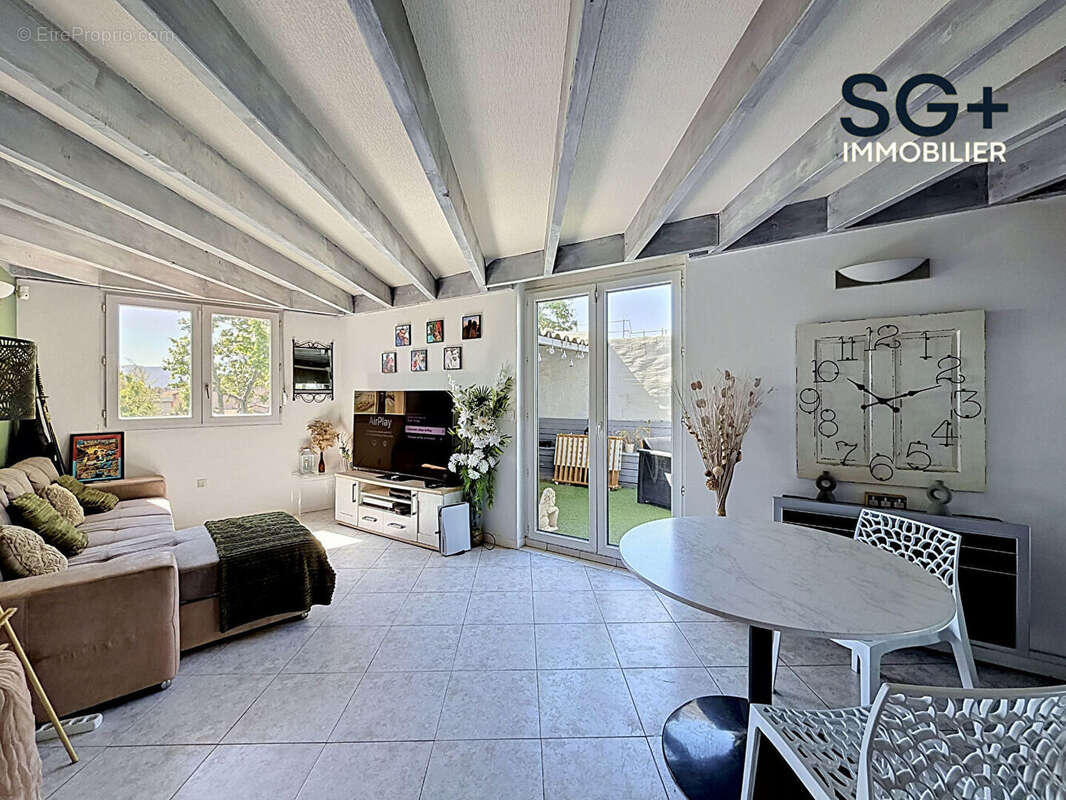 Appartement à MARSEILLE-12E