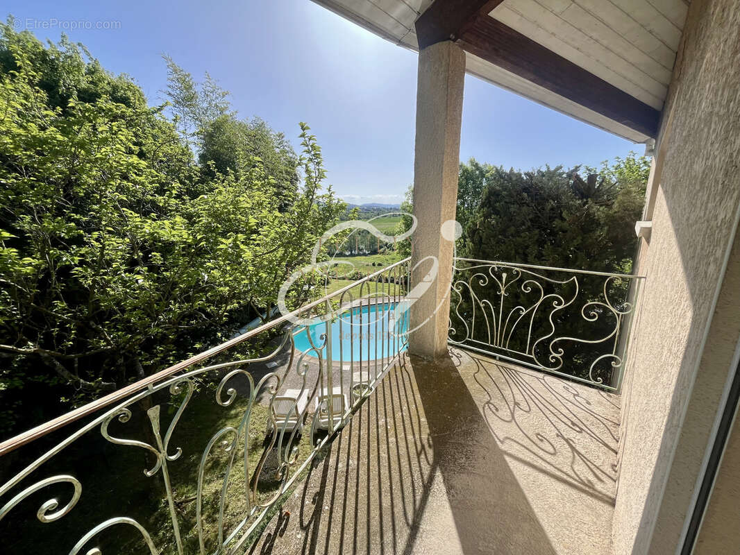 Maison à DARDILLY