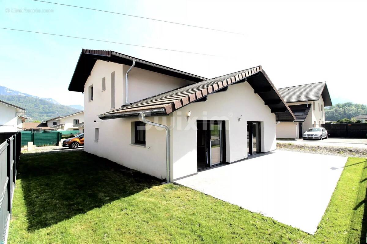 Maison à SCIONZIER