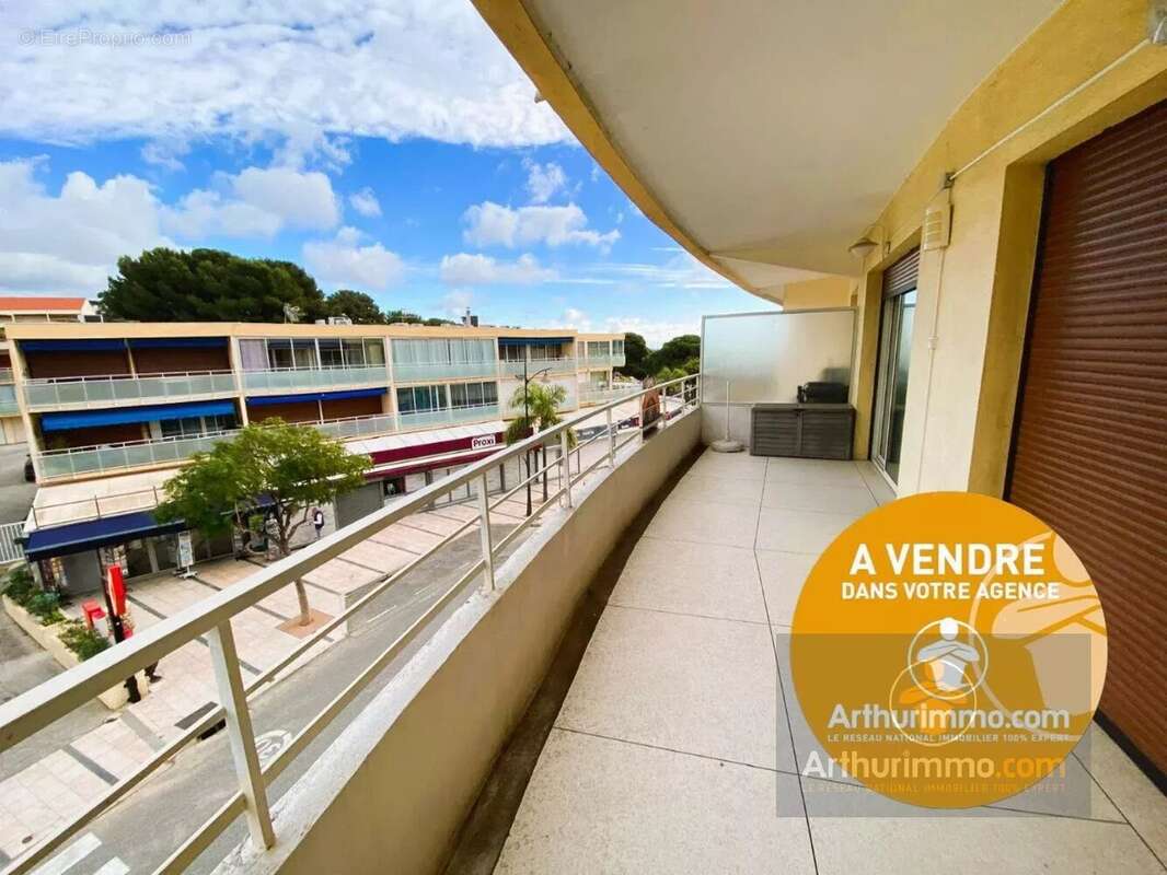 Appartement à BORMES-LES-MIMOSAS