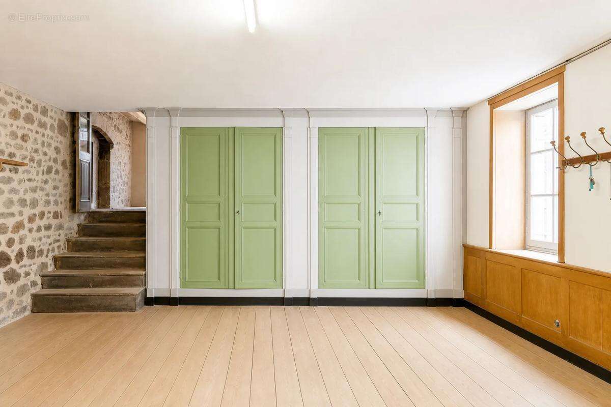 Maison à AUZANCES