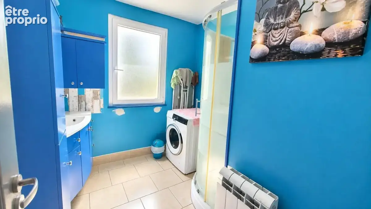 Maison À Vendre à LARGENTIÈRE – Avec terrasse, 3 chambres,  garage et grand atelier - photo 11