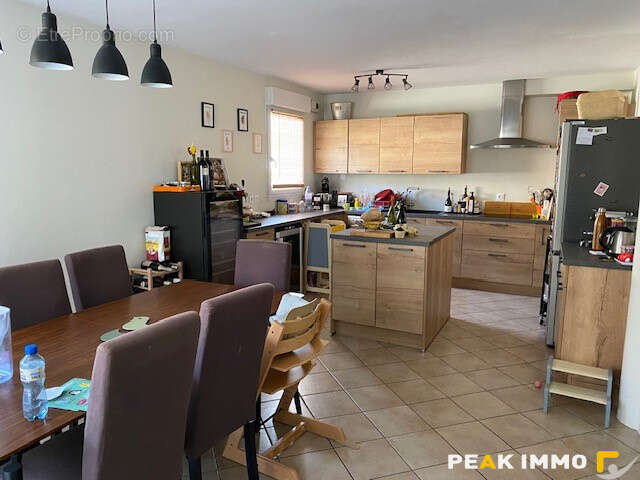 Appartement à CRANVES-SALES