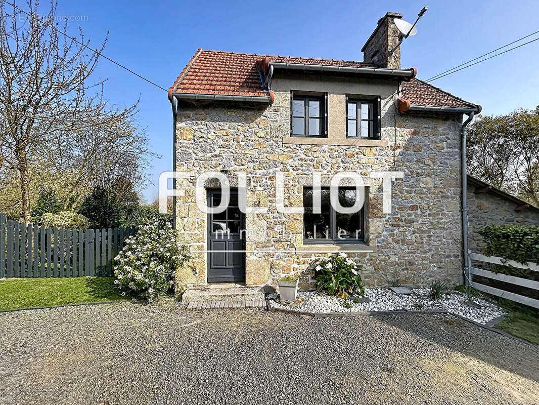 Maison à JULLOUVILLE