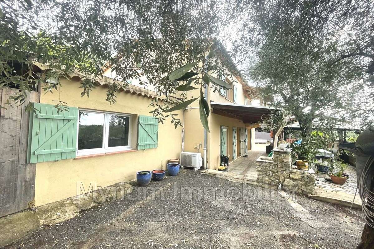 Maison à PEYMEINADE