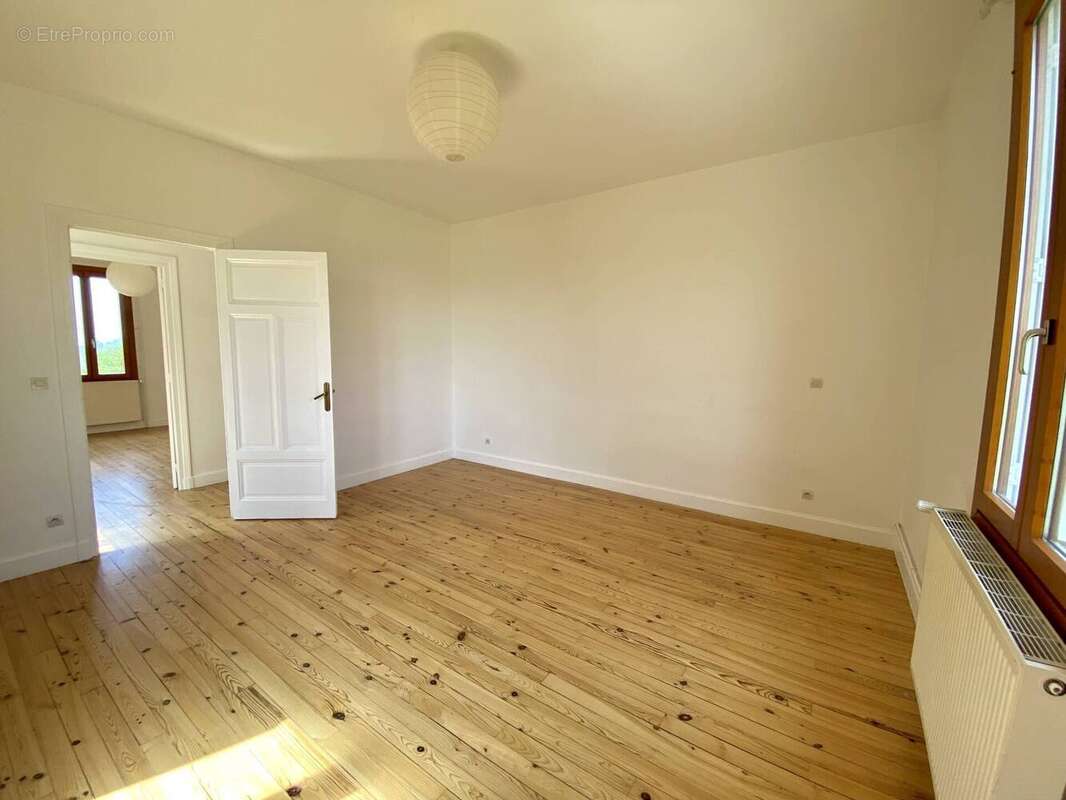 Maison à BELMONT-TRAMONET