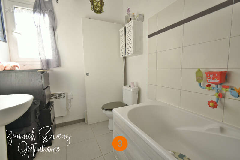 Appartement à SAINT-LAURENT-DE-LA-SALANQUE