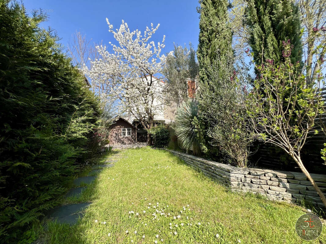 Maison à FONTENAY-SOUS-BOIS