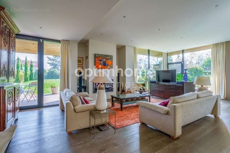 Maison à SAINT-CYR-SUR-LOIRE