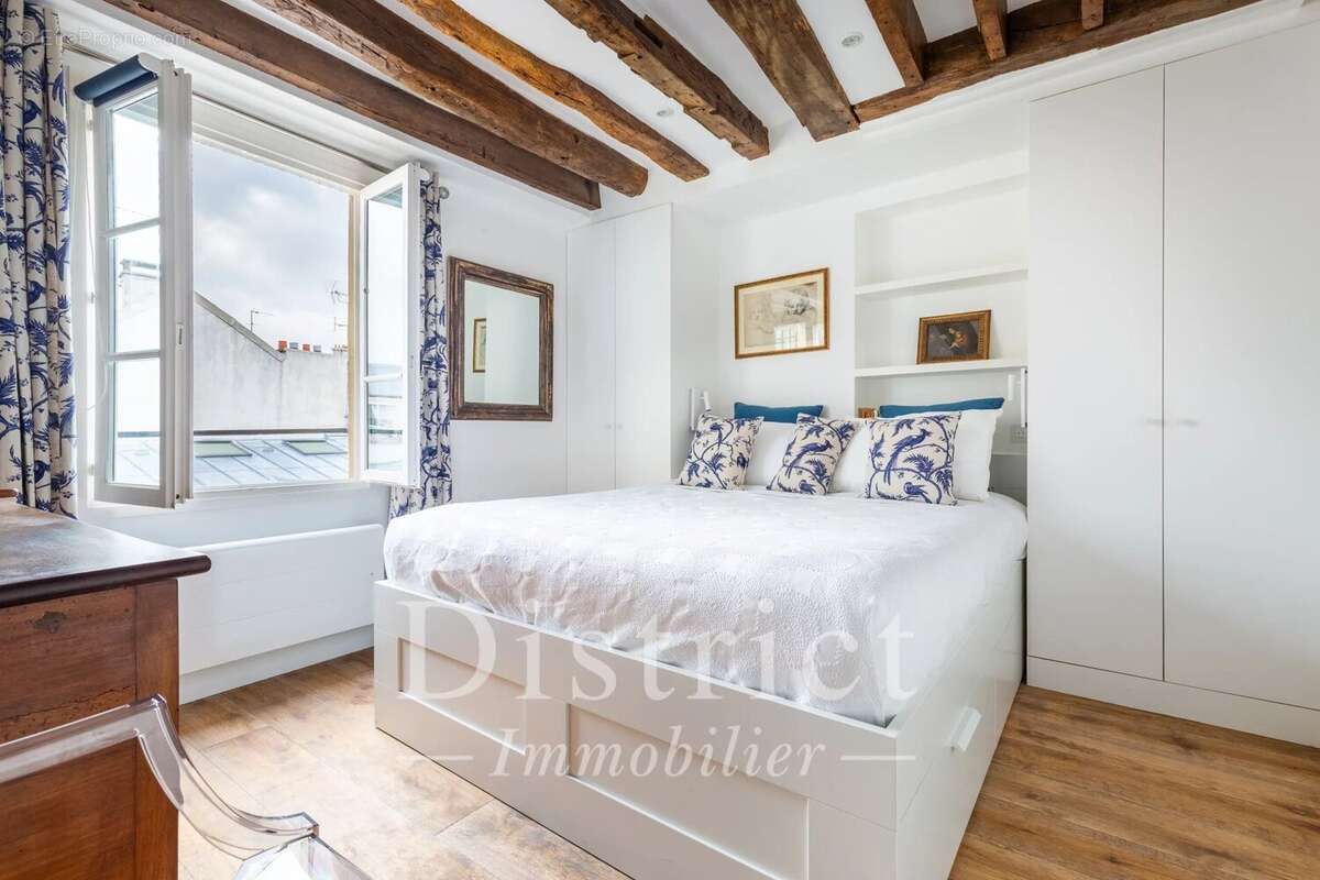 Appartement à PARIS-4E