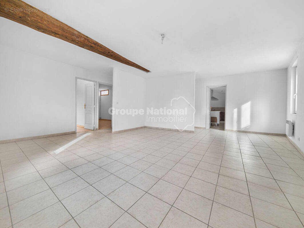 Appartement à LUNEL