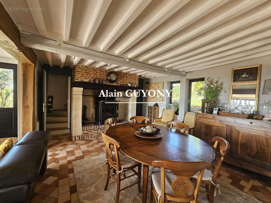 Maison 111 m² à Pont-L'eveque  - photo 4