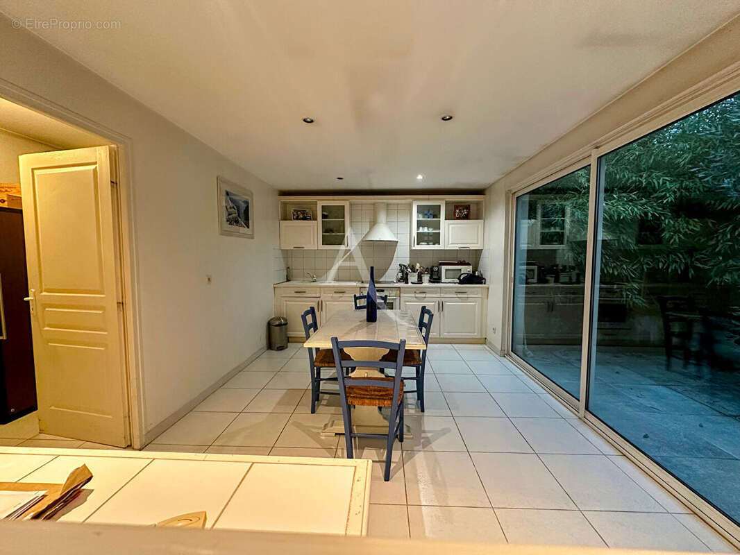 Maison à SAINT-JEAN-DE-BRAYE