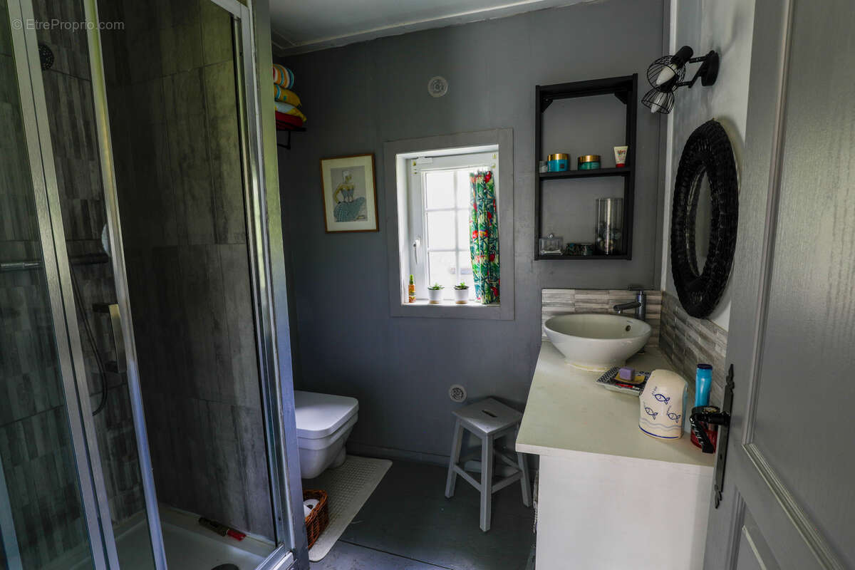 Maison à GUERQUESALLES