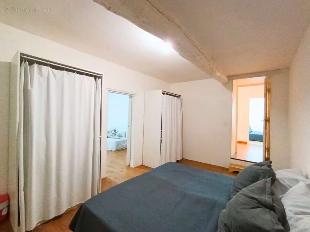 Maison à ROQUEMAURE