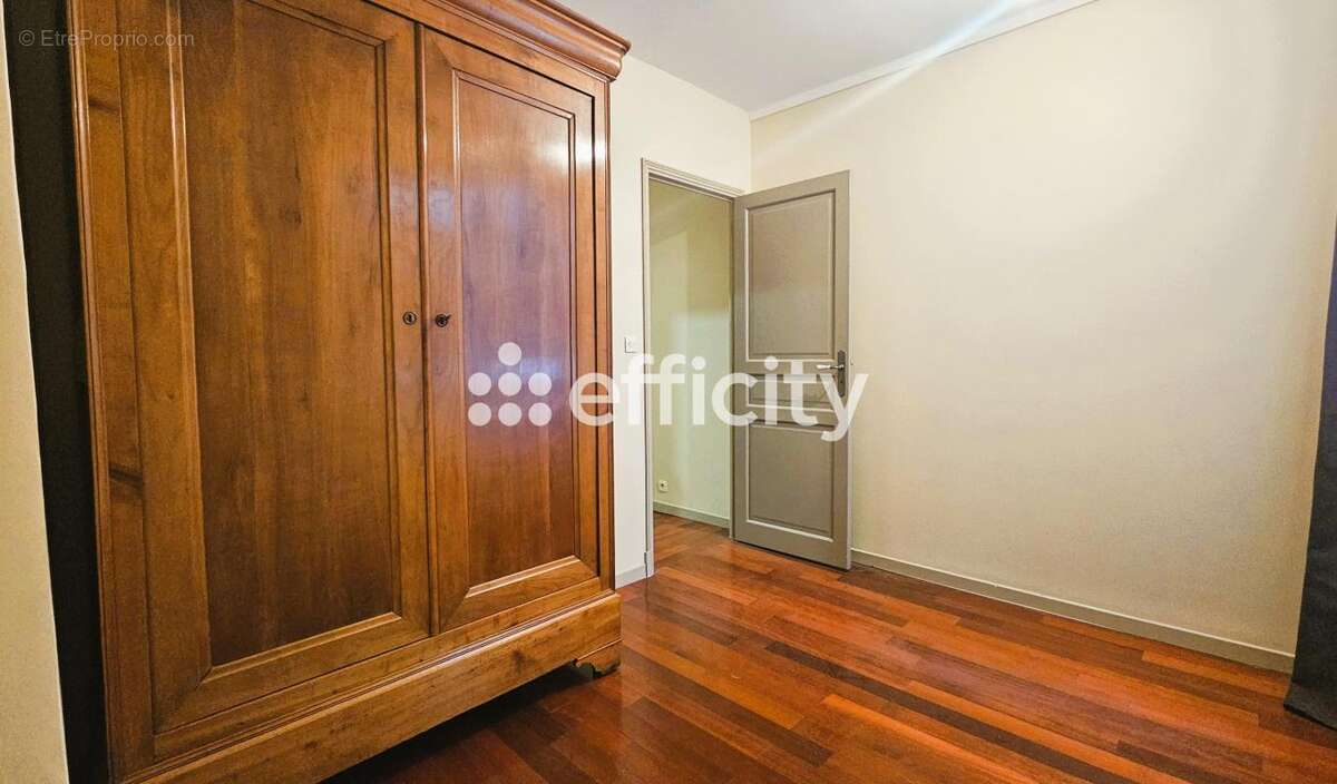 Appartement à THORIGNY-SUR-MARNE