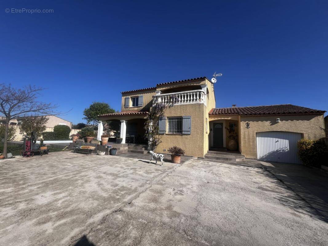 Maison à SAINT-GILLES