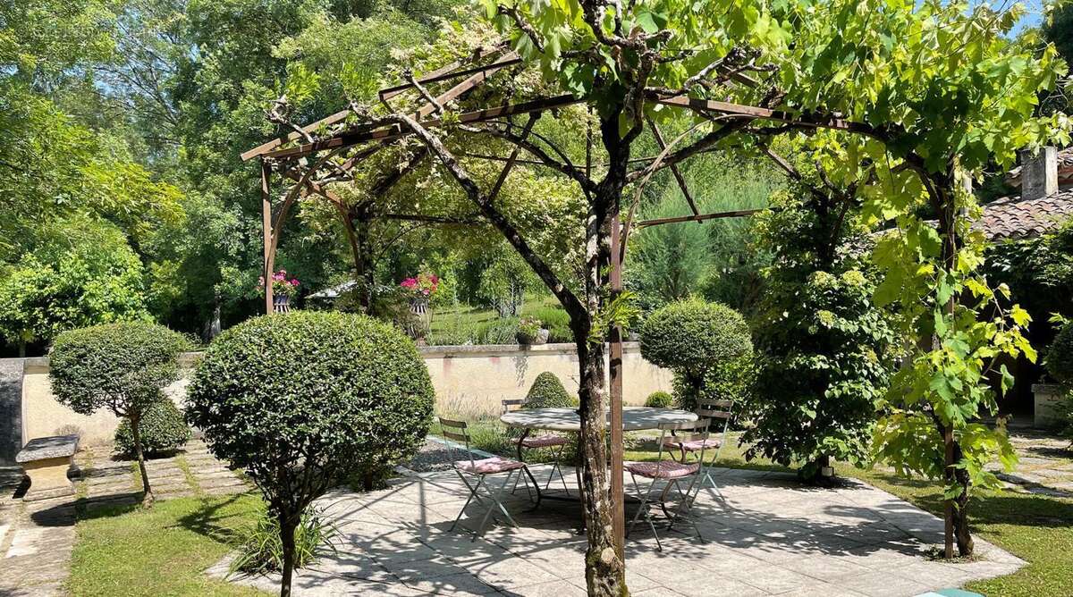 Maison à MONFLANQUIN