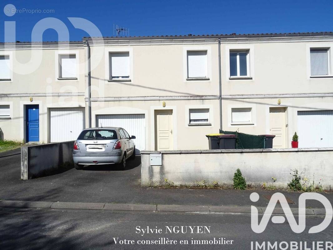 Photo 1 - Maison à SOYAUX