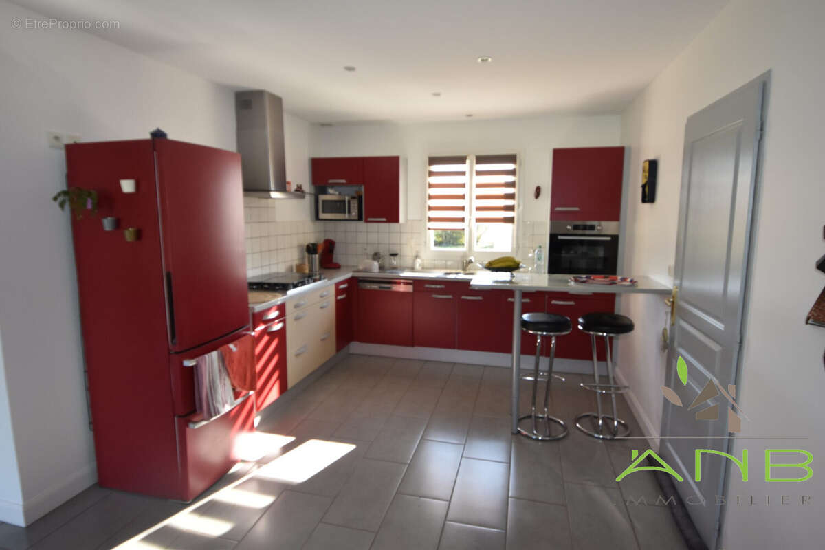 Maison à MARILLAC-LE-FRANC