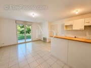 Appartement à CHARMES
