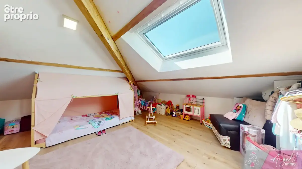 Maison 136 m2   Beaux volumes au cœur de Plumont - photo 10