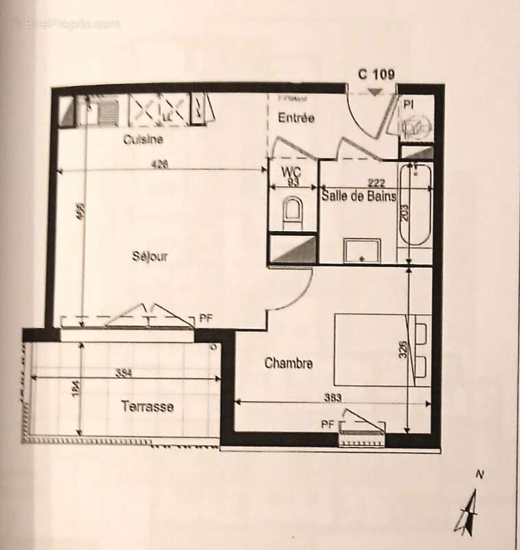   - Appartement à DRAGUIGNAN