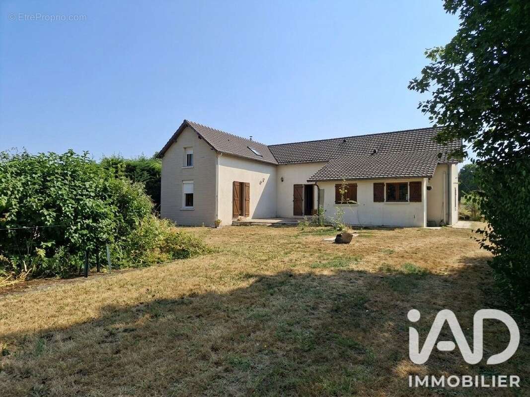 Maison 110 m² à Mazieres-De-Touraine  - photo 2