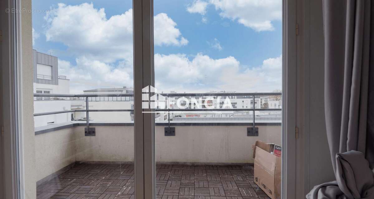 Appartement à FLEURY-MEROGIS