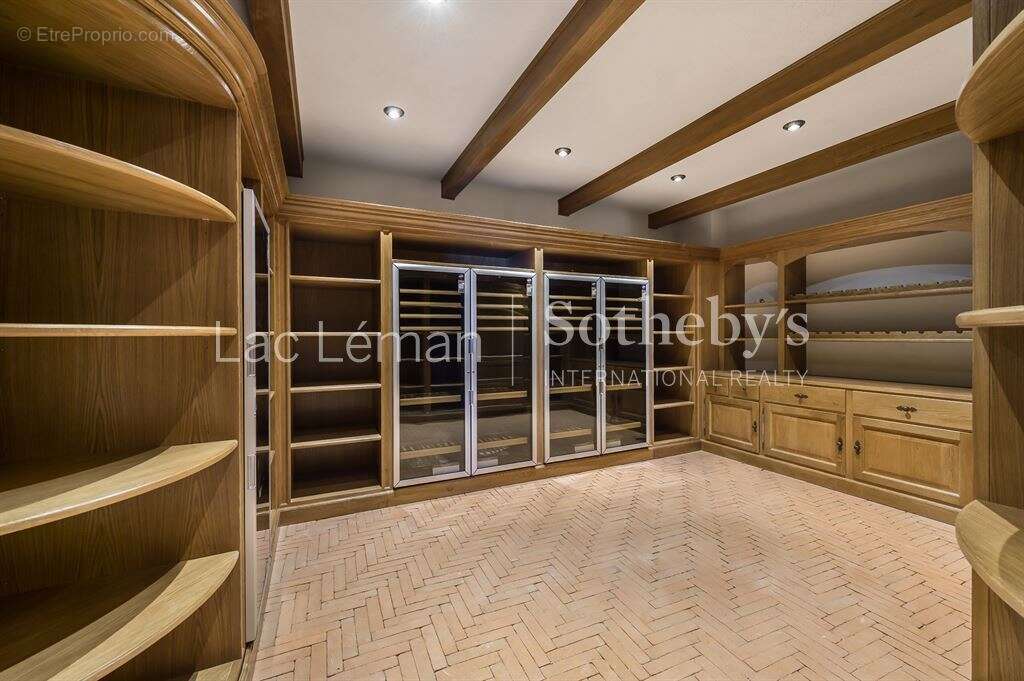 Maison à CHENS-SUR-LEMAN