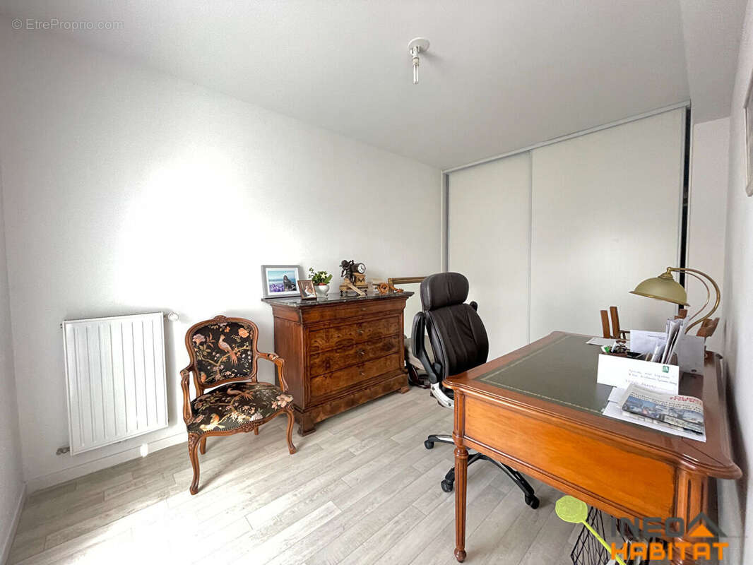 Appartement à LA MEZIERE