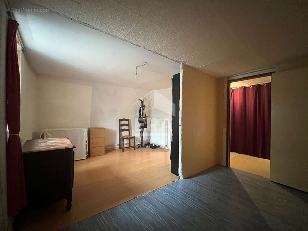 Maison à SAINT-DENIS-D'ORQUES