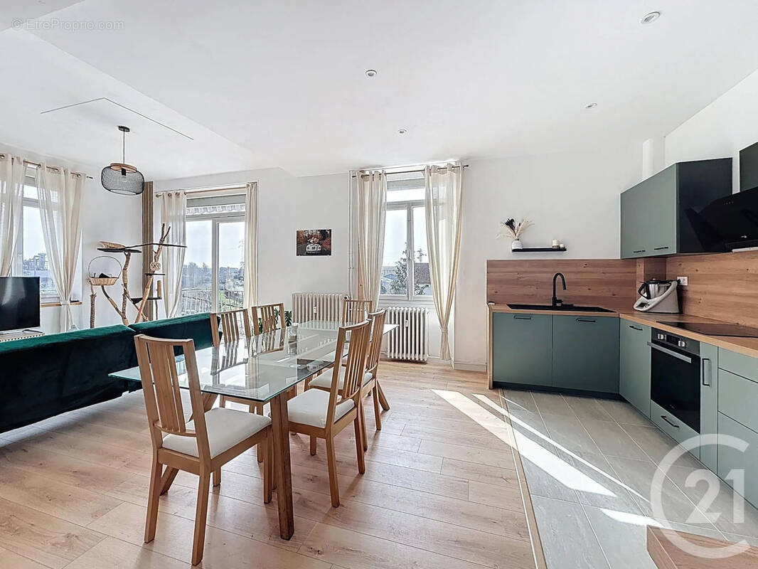 Appartement à CHENOVE