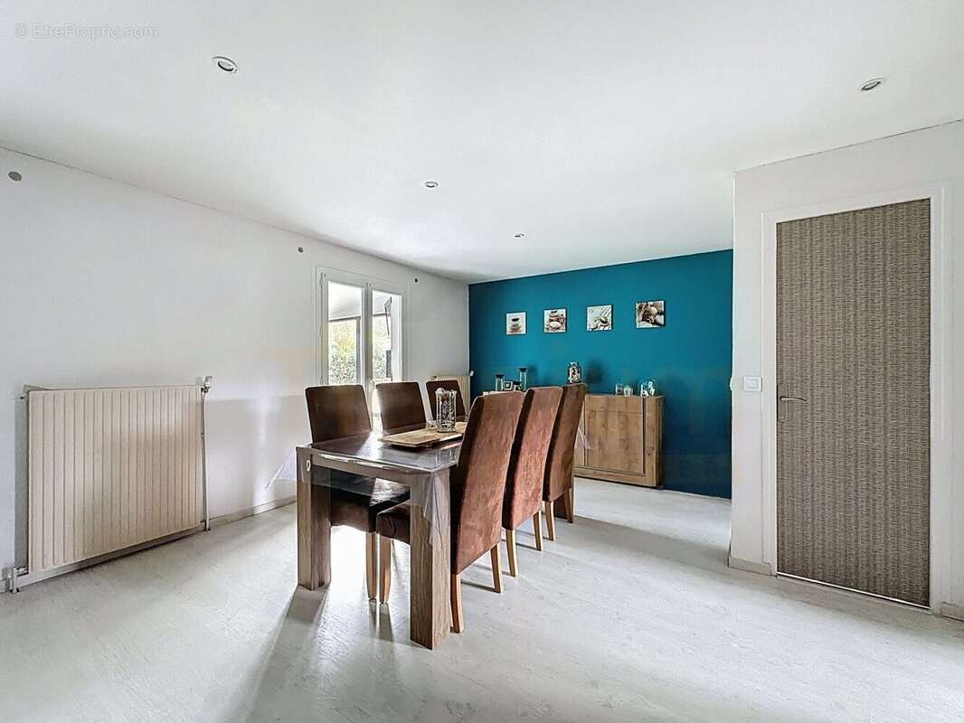 Maison à SAINT-CLAIR-SUR-EPTE