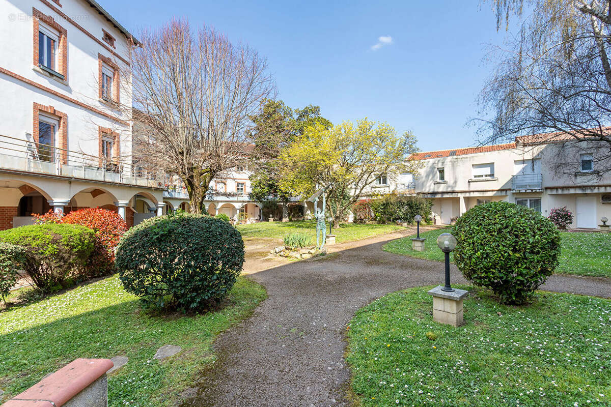 Appartement T3 de 70,62m² rénové avec Balcon + Garage + parking - Albi - photo 16