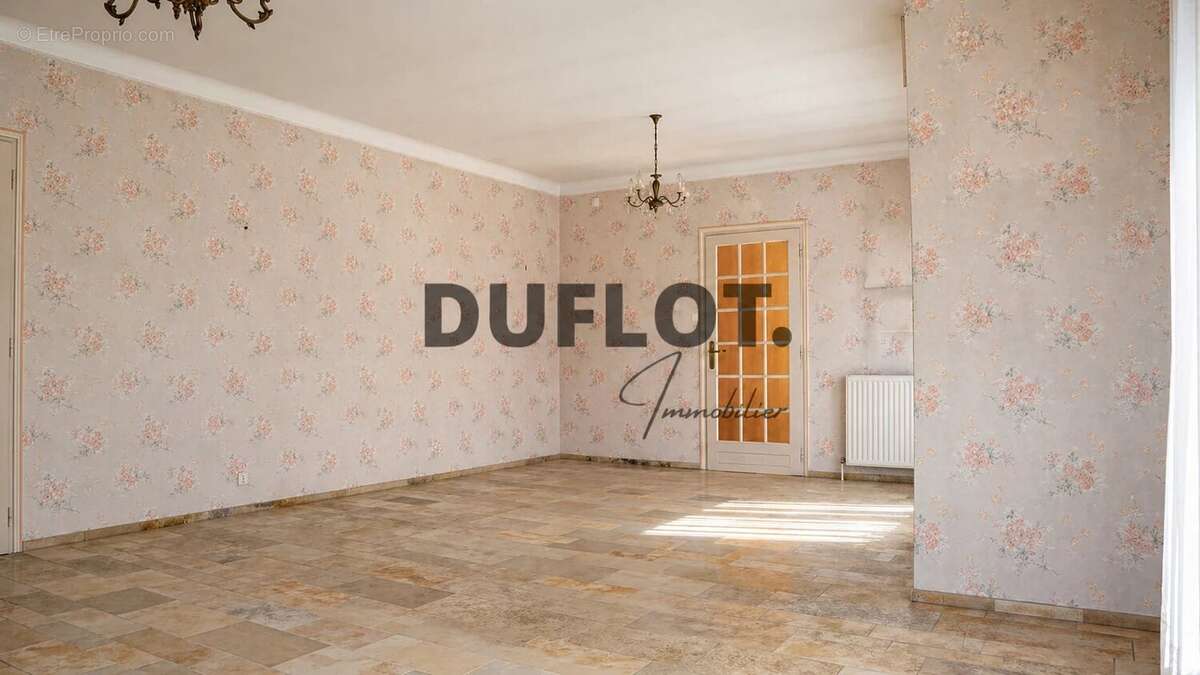 Maison à ARQUES