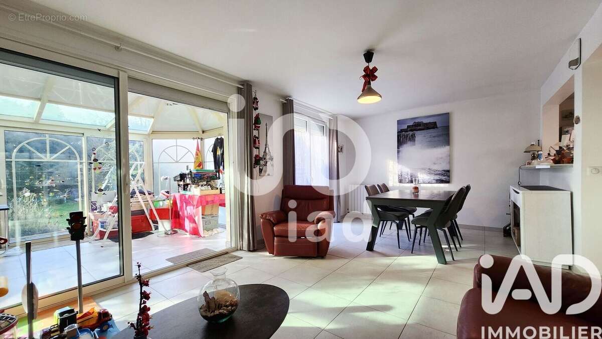 Photo 5 - Maison à LA QUEUE-EN-BRIE