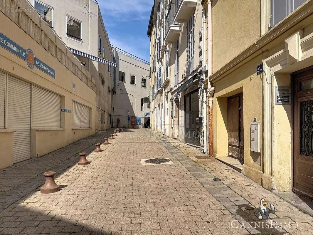 Commerce à CANNES