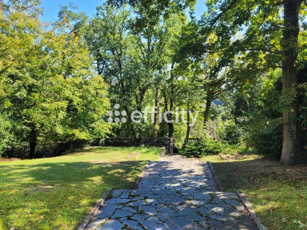 Maison à VILLIERS-SAINT-FREDERIC