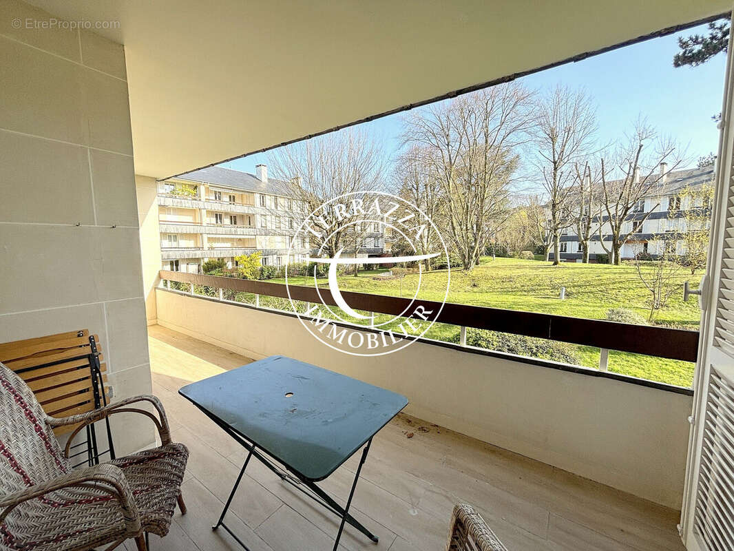 Appartement à LOUVECIENNES