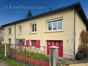 Maison à SAINT-ASTIER