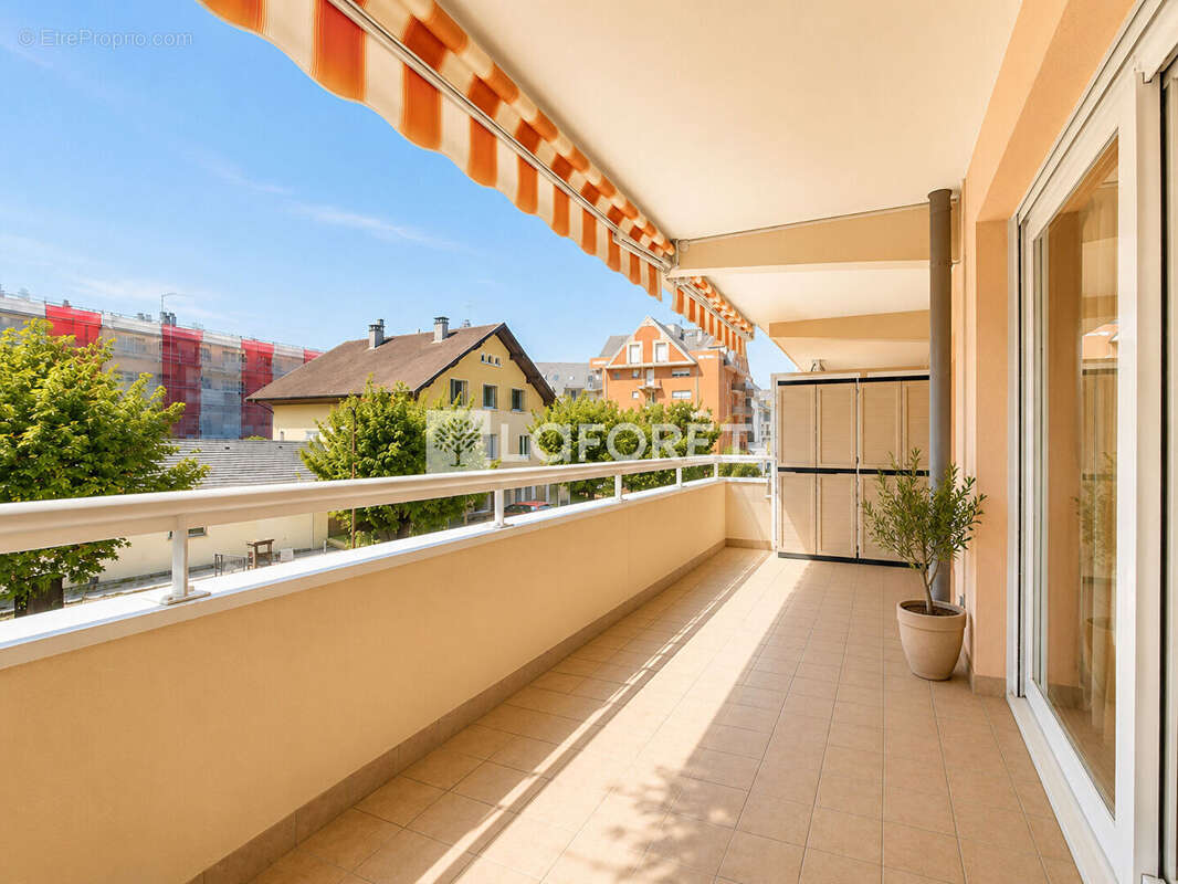 Challes-les-Eaux - Appartement T4 avec garage double, ascenseur et toutes commodités à pied - photo 13