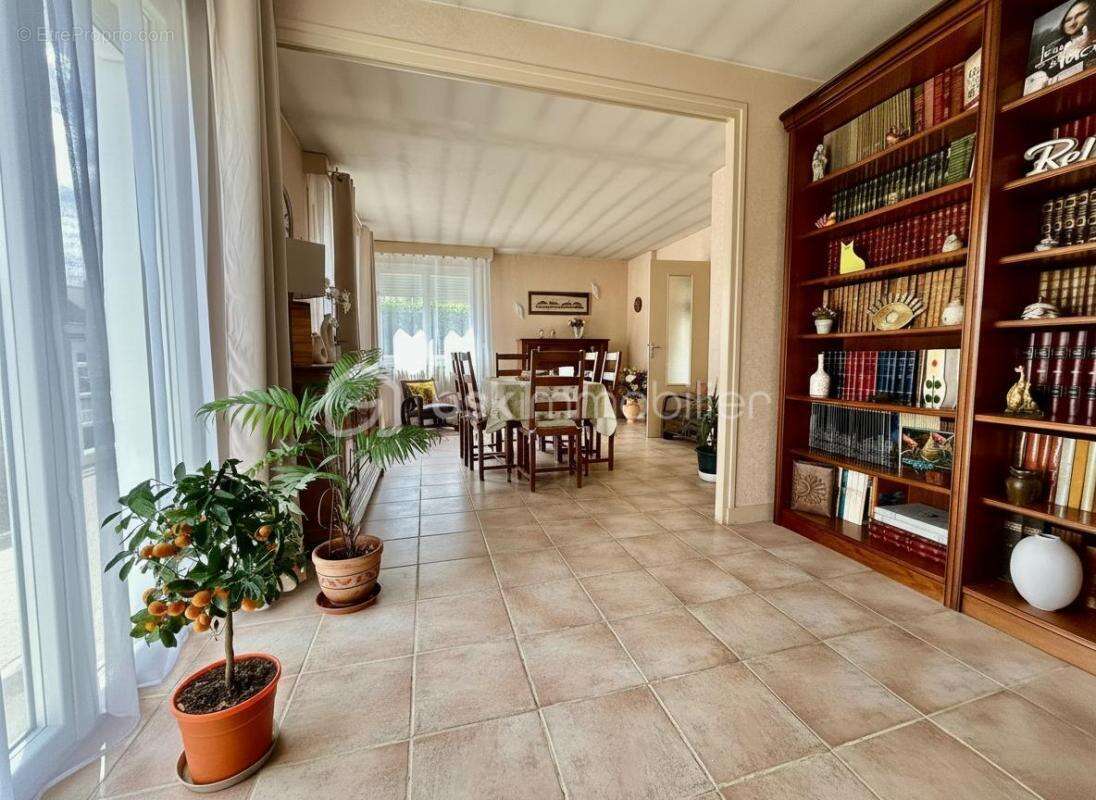 Maison à MORET-SUR-LOING