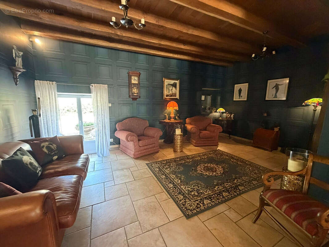 Maison à MAUPREVOIR