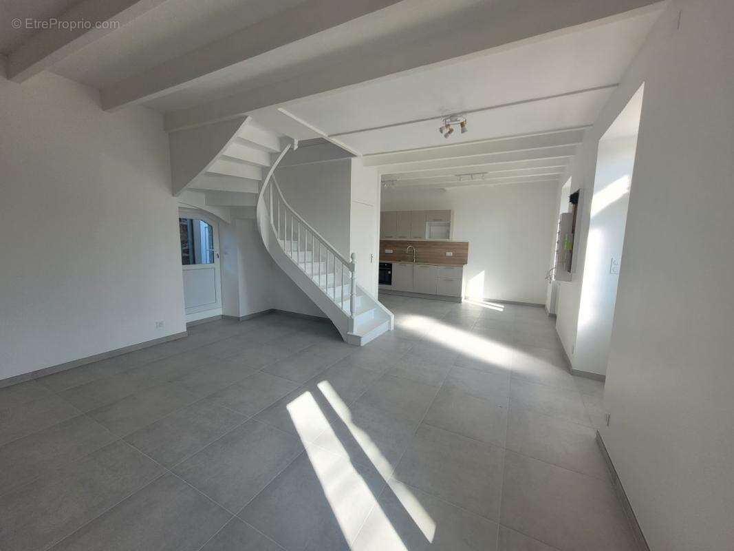 Maison 80 m² à Perros-Guirec  - photo 2