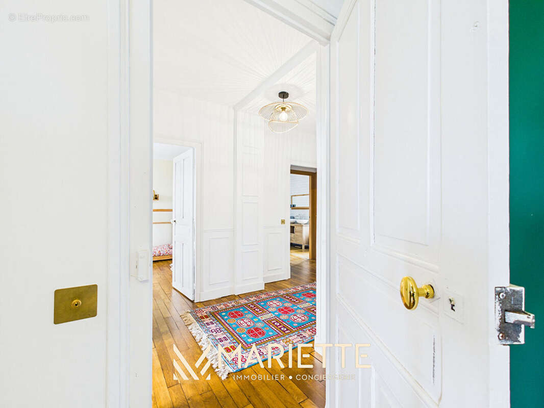 "LA MÉTAIRIE" Entre terre et mer - Maison de maître de 197 m² avec bâtiments - photo 13