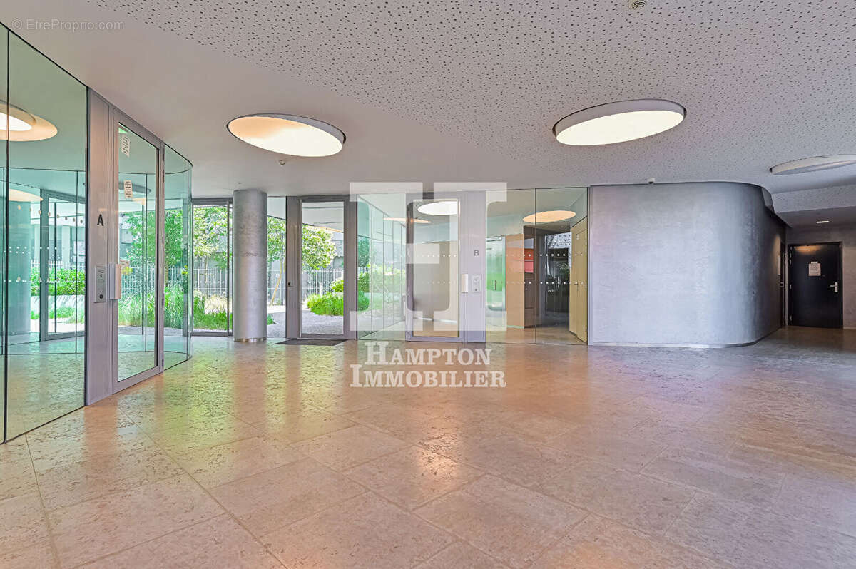 Appartement à PARIS-14E