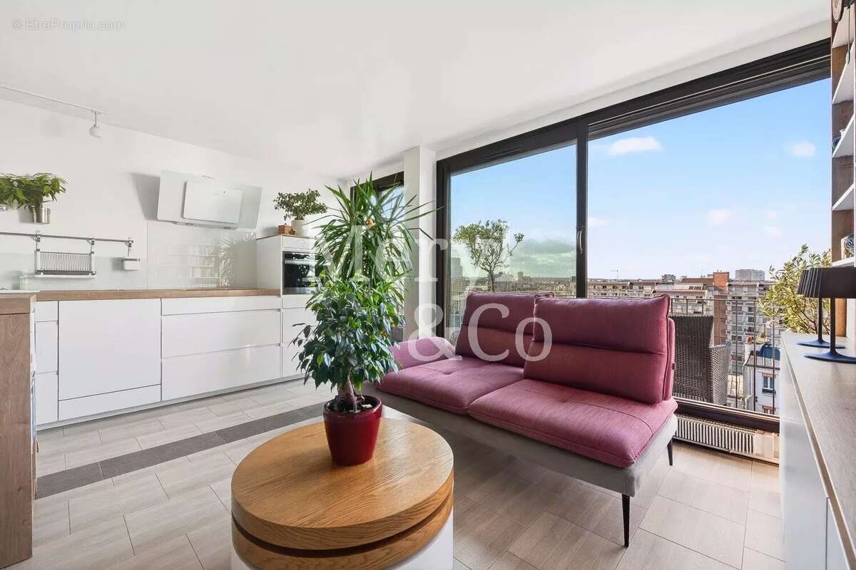 Appartement à PARIS-14E