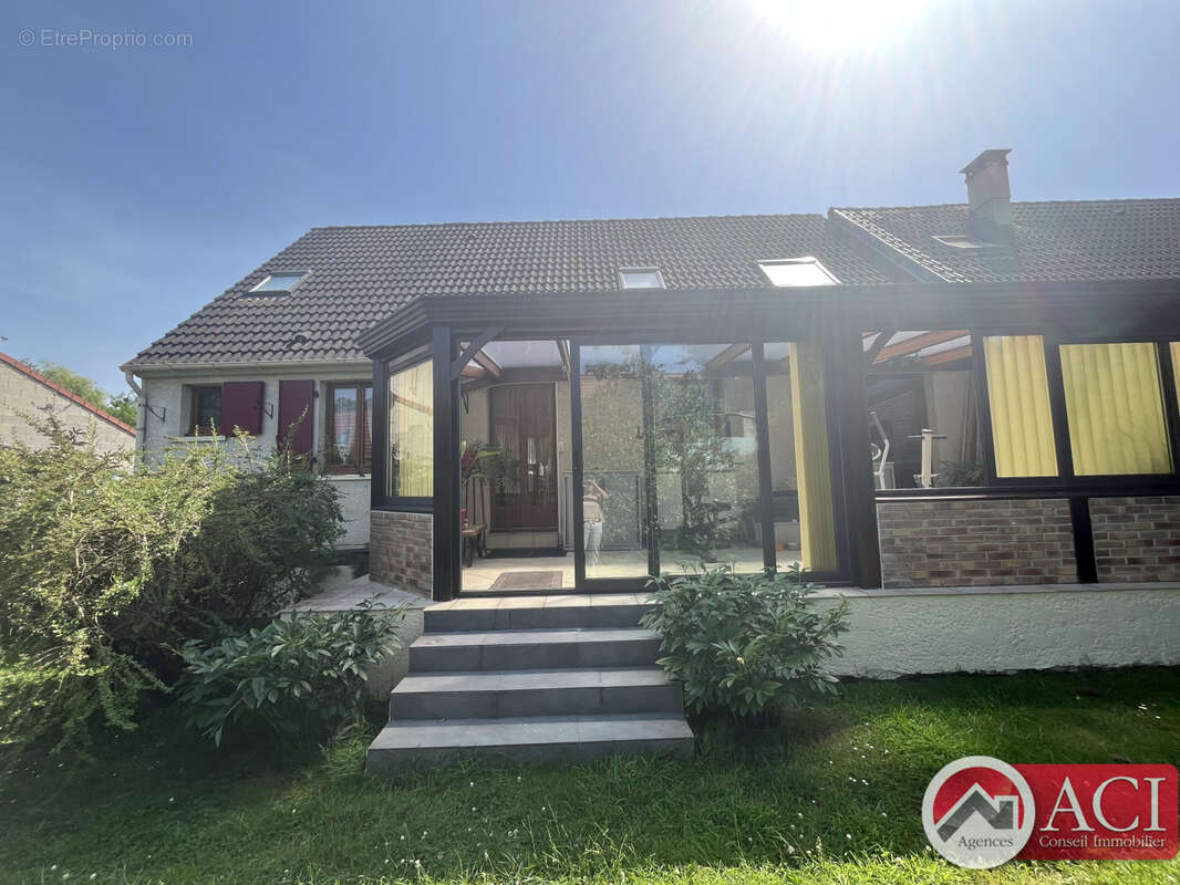 Maison à ESCHES
